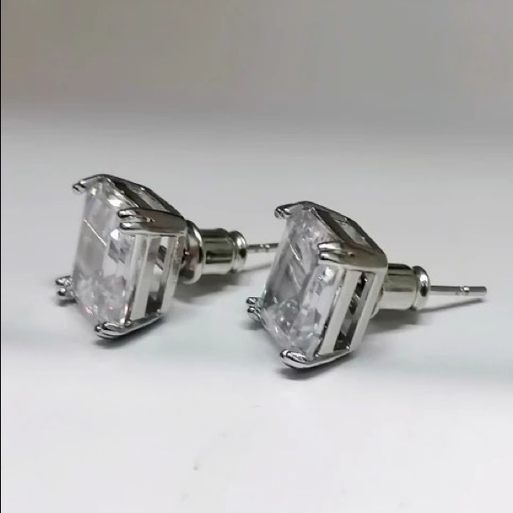 3.79Ct Emerald Cut Square Austrian Crystal VVS1 Simulated Diamond Studs Earrings - Picture 13 of 16